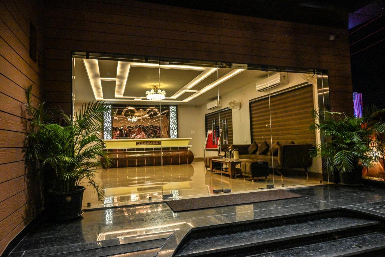 Md Farms And Resorts Mathura Exterior foto